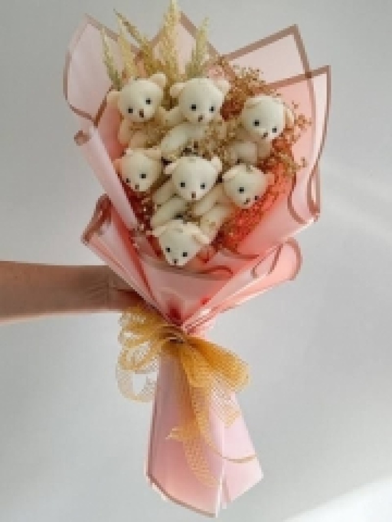 7 oyuncak ayı buketi