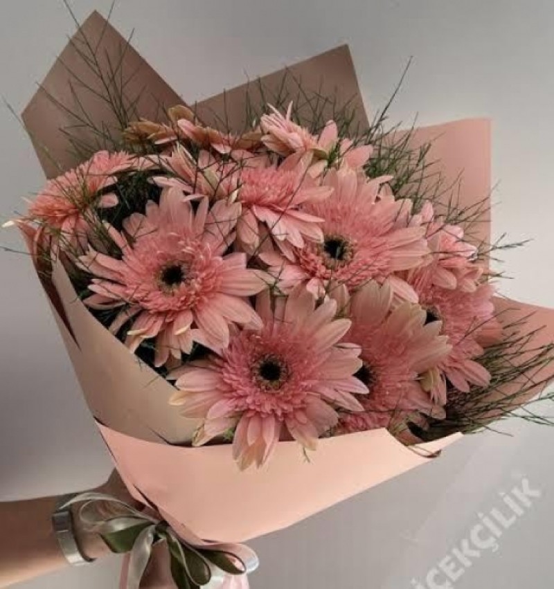 pembe celbera buketi