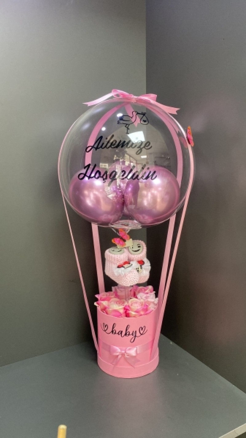 KIZ BEBEK BALON VE PATİK MODEL